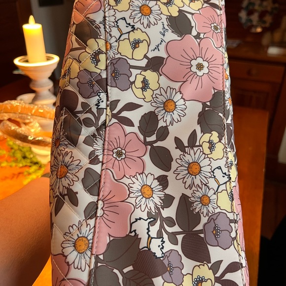 RADLEY of LONDON Finsbury Park Tote. Multifloral. - Picture 3 of 8